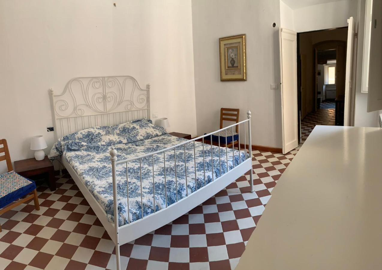 Ferienwohnung Matteotti 45 Sarzana Exterior foto